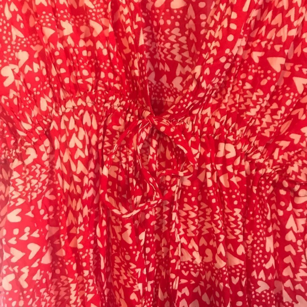 Victorias Secret Heart Print Wrap OS ❤️ - Picture 2 of 4